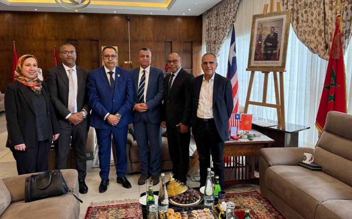 تعزيز التعاون بين الفينيب وليبيريا في قطاع الصيد البحري